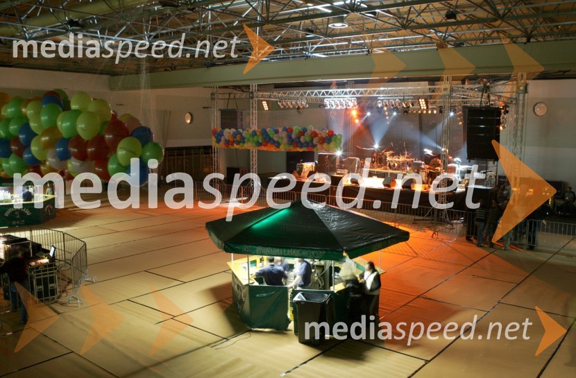 Dvorana v UŠC Leona ŠtukljaKoncert Gremo na prvi rok, UŠC Leona Štuklja