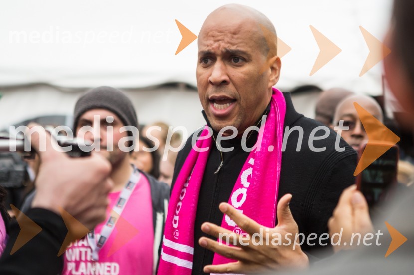  Cory Booker, senatorProtestni pohod žensk v Washington
