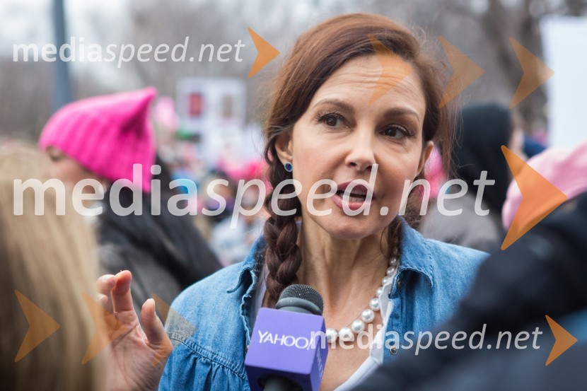  Ashley Judd, igralkaProtestni pohod žensk v Washington