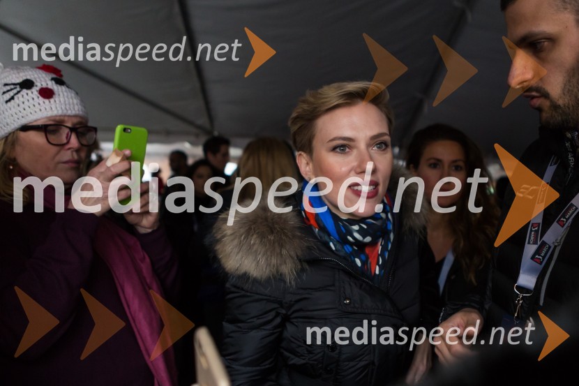  Scarlett Johansson, igralkaProtestni pohod žensk v Washington