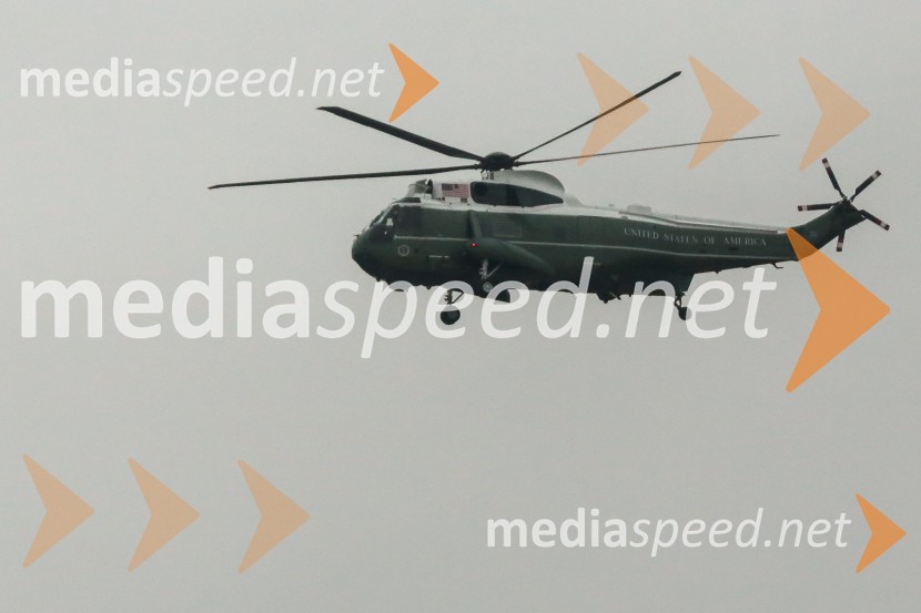 Odhajajoči nekdanji predsedniški par (Barack in Michelle Obama)Protestni pohod žensk v Washington