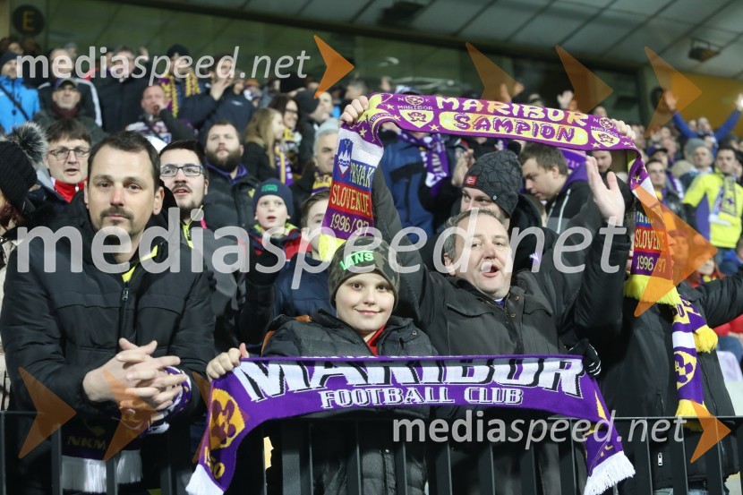 Nogometna tekma Maribor - Olimpija