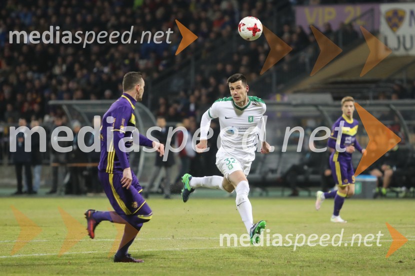  ... ;  Nemaja  Mitrović, nogometaš NK OlimpijaNogometna tekma Maribor - Olimpija