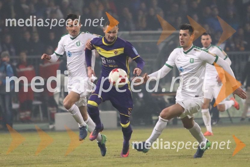 Nogometna tekma Maribor - Olimpija