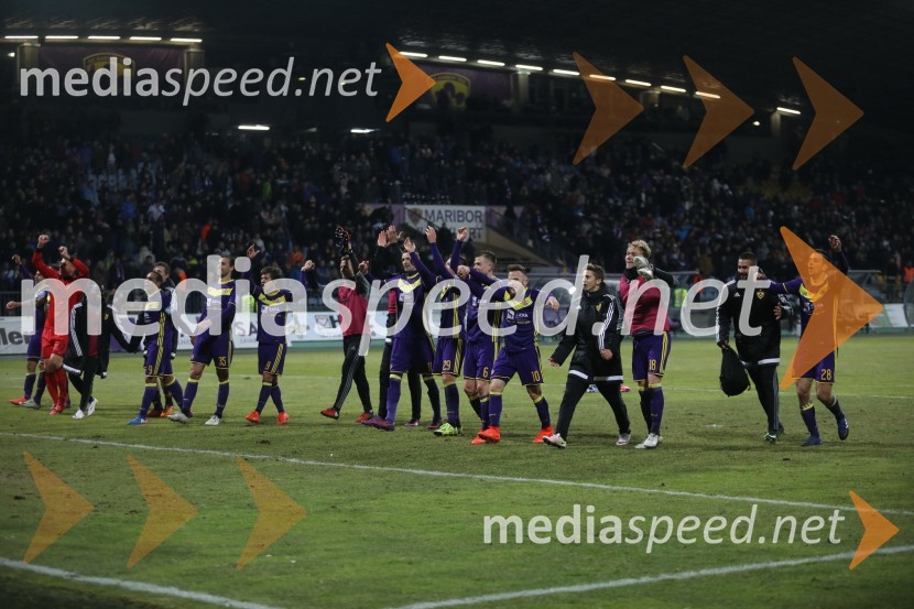 Nogometna tekma Maribor - Olimpija