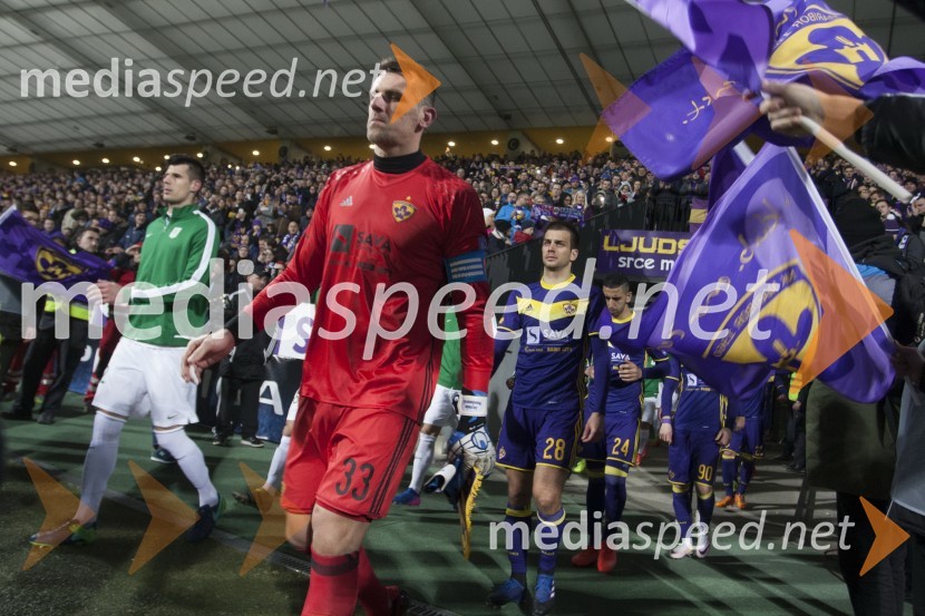 Nogometna tekma Maribor - Olimpija