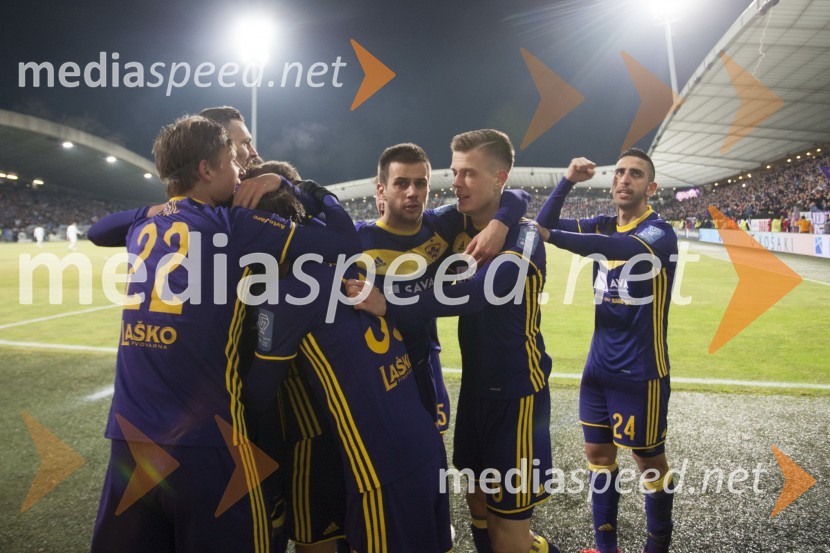 Nogometna tekma Maribor - Olimpija