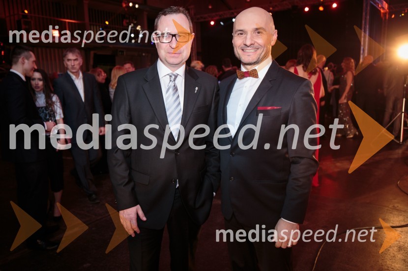 mag. Marko Fili, v. d. generalnega direktorja RTV Slovenija;  Branko Čakarmiš,  programski direktor, Pro PlusŽarometi, prihod po rdeči preprogi