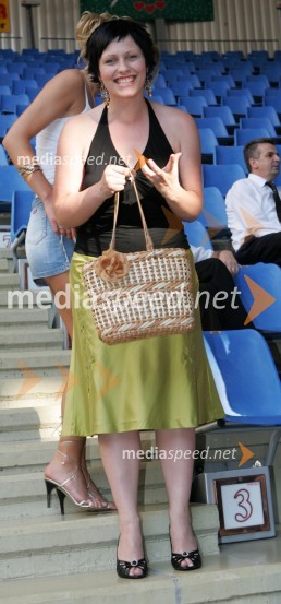 Pevka Nuška DraščekMelodije morja in sonca