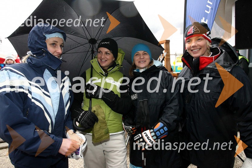 Katja Koren, Špela Pretnar, Alenka Dovžan in Nataša Bokal, nekdanje smučarkeSki Legends Hit Challenge 2008 - Tekmovanje smučarskih legend z Juretom Koširjem