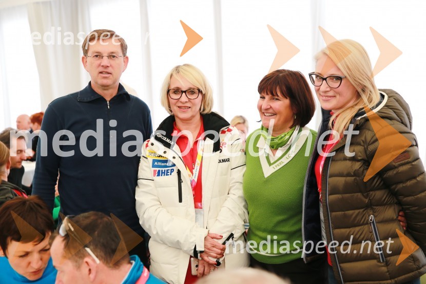 prof. dr. Miro Cerar, predsednik vlade Republike Slovenije;  Jelka Tepšić;  Eva Štravs Podlogar, državna sekretarka, ministrstvo za gospodarski razvoj in tehnologijo; mag. Metka  Bradetić, direktorica Hrvaške turistične skupnosti Marjeta KljajičPokal Vitranc 2017, VIP druženje, sobota