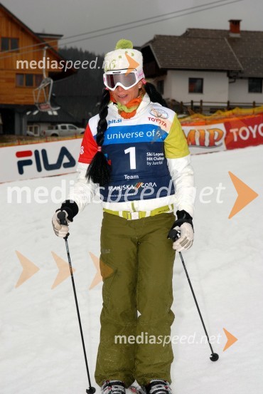 Urška Hrovat, nekdanja smučarkaSki Legends Hit Challenge 2008 - Tekmovanje smučarskih legend z Juretom Koširjem