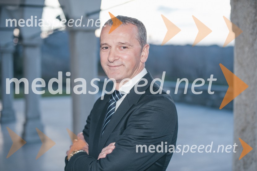  Goran Medić, predsednik BASSPrvo srečanje novo ustanovljenega Slovensko-srbskega poslovnega društva BASS