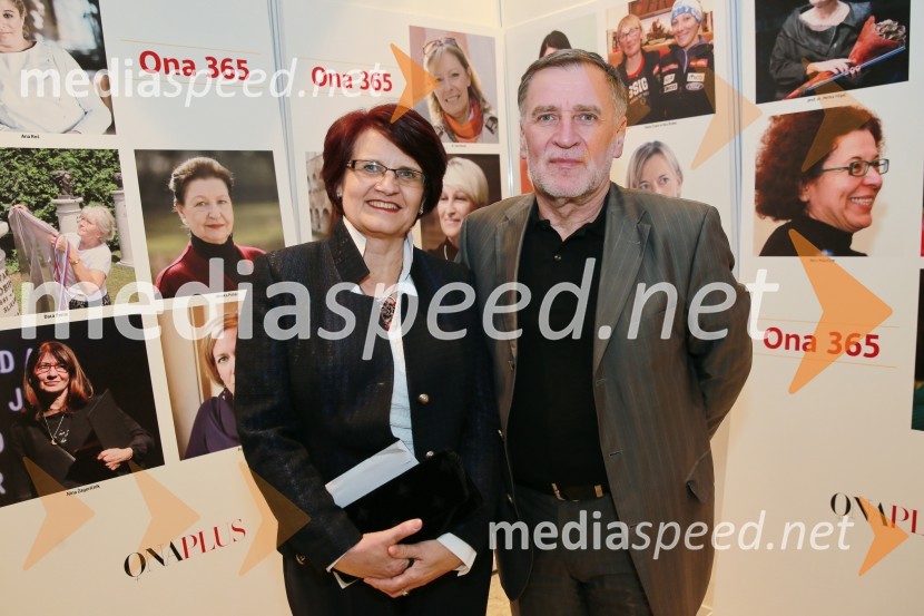  Judita Nahtigal, ravnateljica Dijaškega doma Kranj, kandidatka za Slovenko leta 2016;  Roman  NahtigalOna 365 je Ana Roš