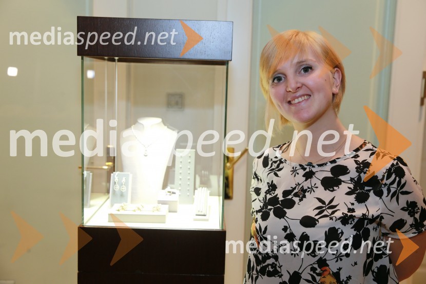  Tjaša Malalan, oblikovalka nakita, Draguljarna MalalanOna 365 je Ana Roš