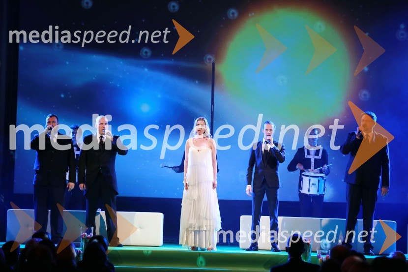  Martina Burger, sopranistkaOna 365 je Ana Roš