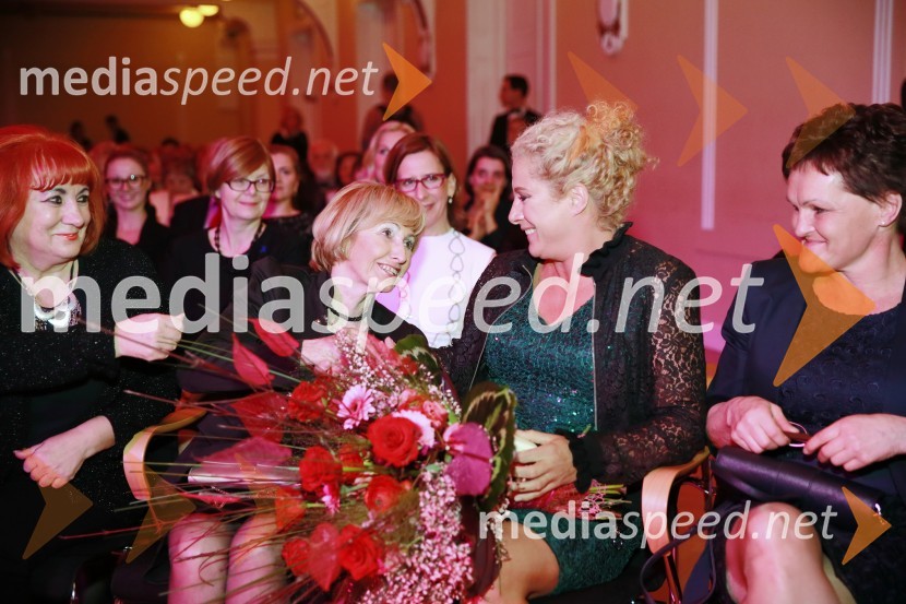  Vlasta Nussdorfer, varuhinja človekovih pravic;  Milojka Kolar Celarc, ministrica za zdravstvo;  Ana Roš Stojan, kuharska mojstrica in najboljša chefinja na svetu po izboru akademije The World's 50 Best Restaurants;  Anka Lipušček Miklavčič, direktorica, Mlekarna Planika, d.o.o.Ona 365 je Ana Roš