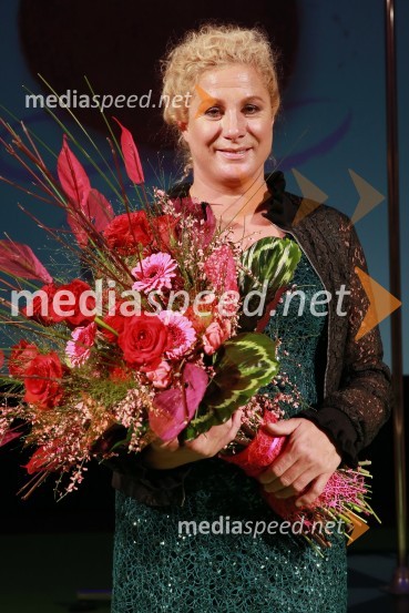  Ana Roš Stojan, kuharska mojstrica in najboljša chefinja na svetu po izboru akademije The World's 50 Best RestaurantsOna 365 je Ana Roš