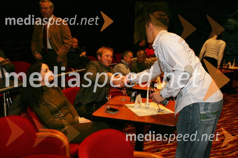 Bojan Križaj, nekdanji smučar in Jure Košir, nekdanji smučar in organizator tekmovanjaSki Legends Hit Challenge 2008 - Tekmovanje smučarskih legend z Juretom Koširjem, žrebanje ekip