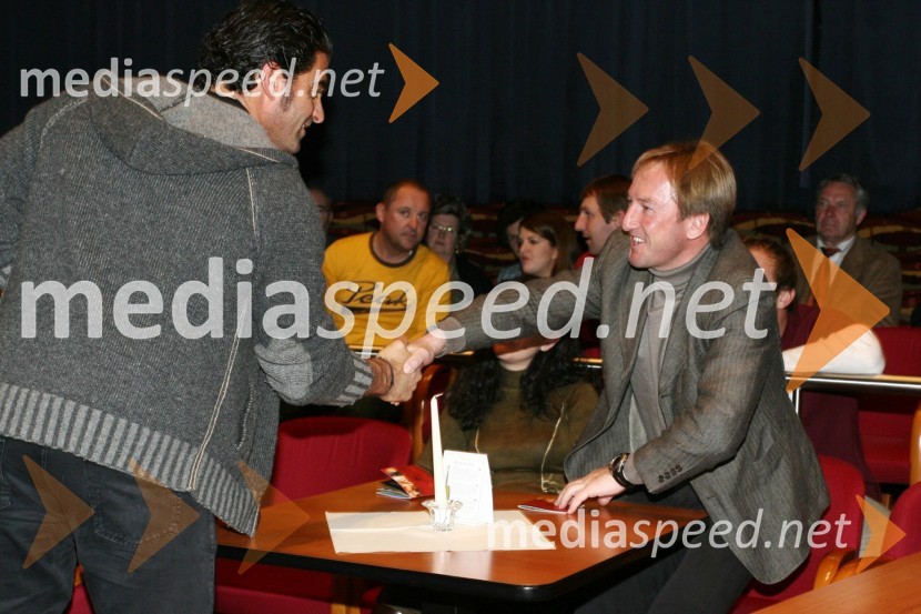 Alberto Tomba, nekdanji italijanski smučar in Bojan Križaj, nekdanji smučarSki Legends Hit Challenge 2008 - Tekmovanje smučarskih legend z Juretom Koširjem, žrebanje ekip