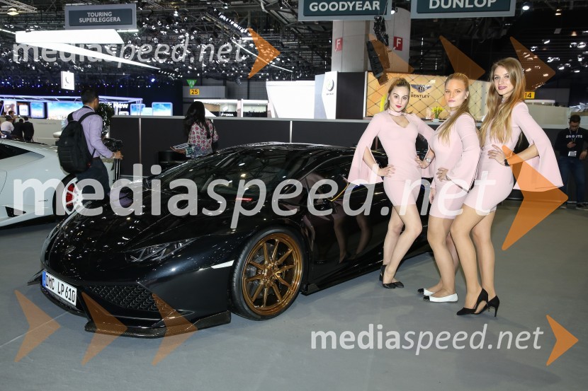 Hostese na 87. Mednarodnem sejmu v Ženevi