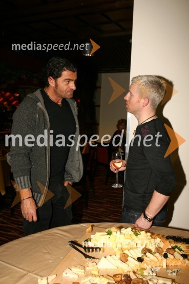 Alberto Tomba, nekdanji italijanski smučar in Rene Mlekuž, nekdanji smučarSki Legends Hit Challenge 2008 - Tekmovanje smučarskih legend z Juretom Koširjem, žrebanje ekip