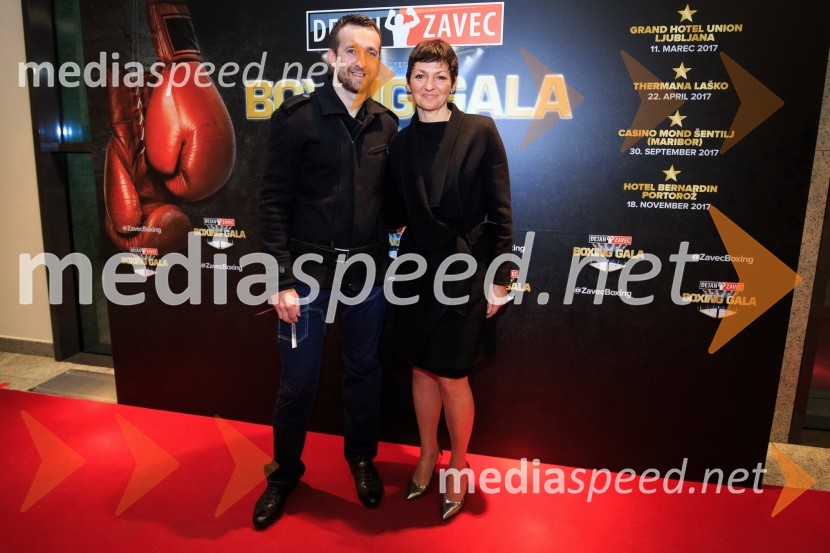  Dejan Bizjak, lastnik Legionar Gym d.o.o.; prof. dr. Maja Makovec Brenčič, ministrica za izobraževanje, znanost in športDejan Zavec Boxing Gala