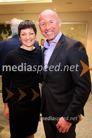 prof. dr. Maja Makovec Brenčič, ministrica za izobraževanje, znanost in šport;  Miran Stanovnik, motorist, župan Občine Log - Dragomer, voditelj oddaje Survivor Dejan Zavec Boxing Gala