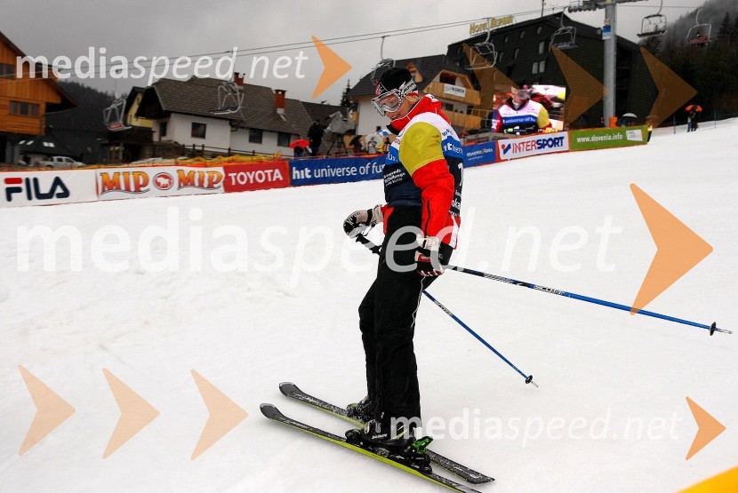 Nataša Bokal, nekdanja smučarkaSki Legends Hit Challenge 2008 - Tekmovanje smučarskih legend z Juretom Koširjem