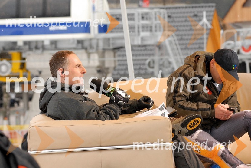 Igor E. Bergant, novinar športnega uredništva na RTV Slovenija in Jure Košir, nekdanji smučar in organizator tekmovanjaSki Legends Hit Challenge 2008 - Tekmovanje smučarskih legend z Juretom Koširjem