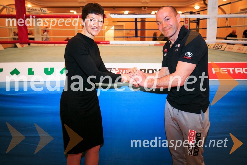 prof. dr. Maja Makovec Brenčič, ministrica za izobraževanje, znanost in šport;  Dejan Zavec, nekdanji boksarDejan Zavec Boxing Gala