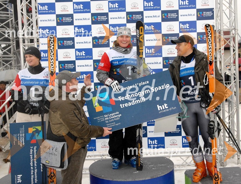 Špela Pretnar, nekdanja smučarka, Bor Rojnik, Korona, Sabine Egger, nekdanja avstrijska smučarka in Jure Košir, nekdanji smučar in organizator tekmovanjaSki Legends Hit Challenge 2008 - Tekmovanje smučarskih legend z Juretom Koširjem