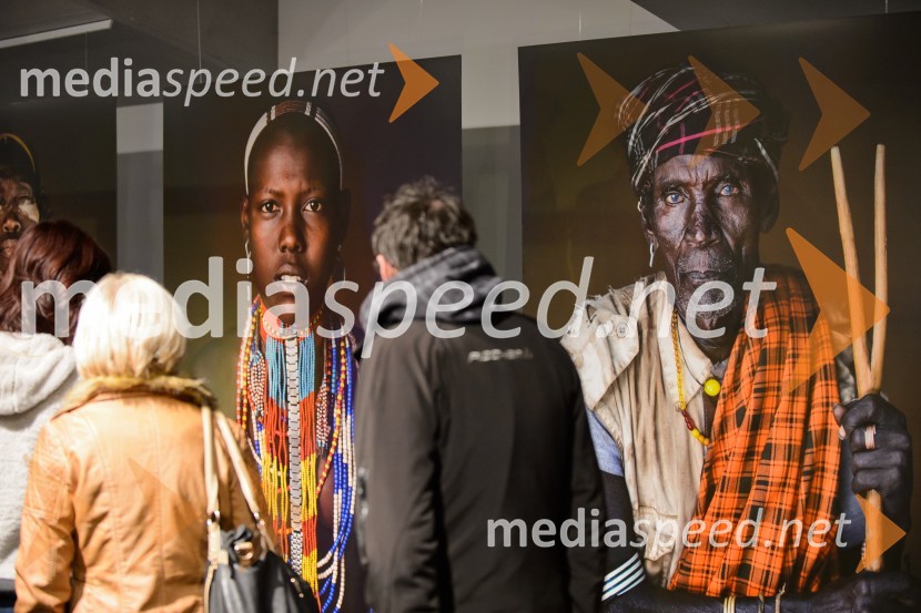 Arne Hodalič in Katja Bidovec, predavanje in otvoritev razstaveArne Hodalič in Katja Bidovec, predavanje in otvoritev razstave