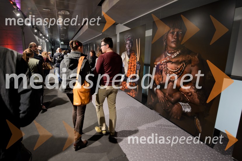 Arne Hodalič in Katja Bidovec, predavanje in otvoritev razstaveArne Hodalič in Katja Bidovec, predavanje in otvoritev razstave