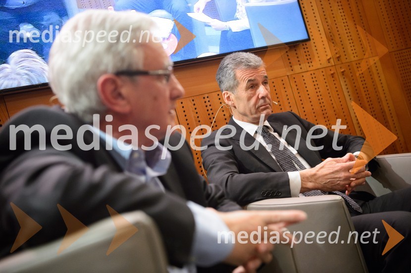 Janez Prašnikar, profesor;  Stojan Petrič, KolektorStojan Petrič, Janez Prašnikar in Petra Kovič, pogovor na Škrabčevi domačiji