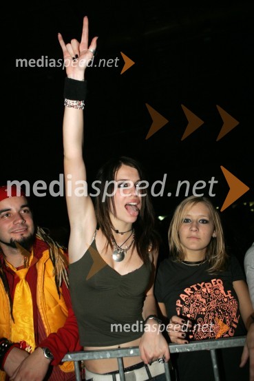 Gledalke med zabavoKoncert Gremo na prvi rok, UŠC Leona Štuklja