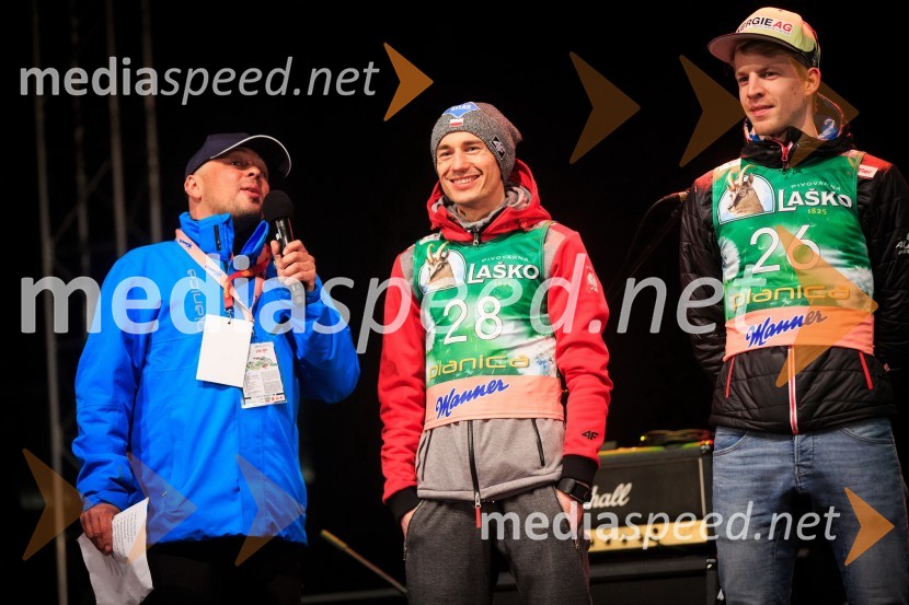  Bojan Makovec, povezovalec programa;  Kamil Stoch, smučarski skakalec (Poljska);  Michael  Hayböeck, smučarski skakalec (Avstrija)Open Air Planica 2017