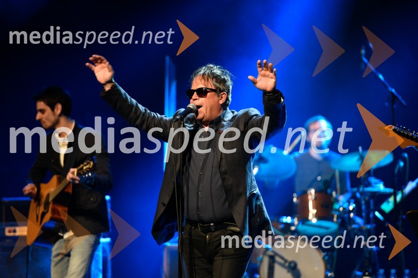  Peter Lovšin - Pero, pevecPeter Lovšin, 40 let glasbene kariere