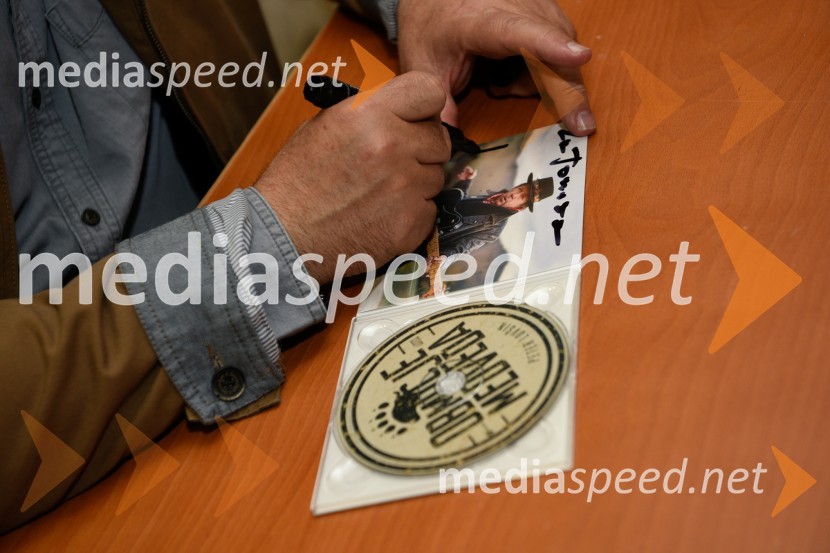 Peter Lovšin, 40 let glasbene karierePeter Lovšin, 40 let glasbene kariere