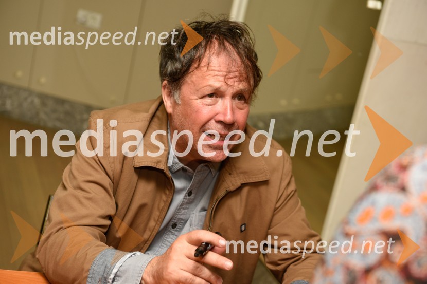  Peter Lovšin - Pero, pevecPeter Lovšin, 40 let glasbene kariere