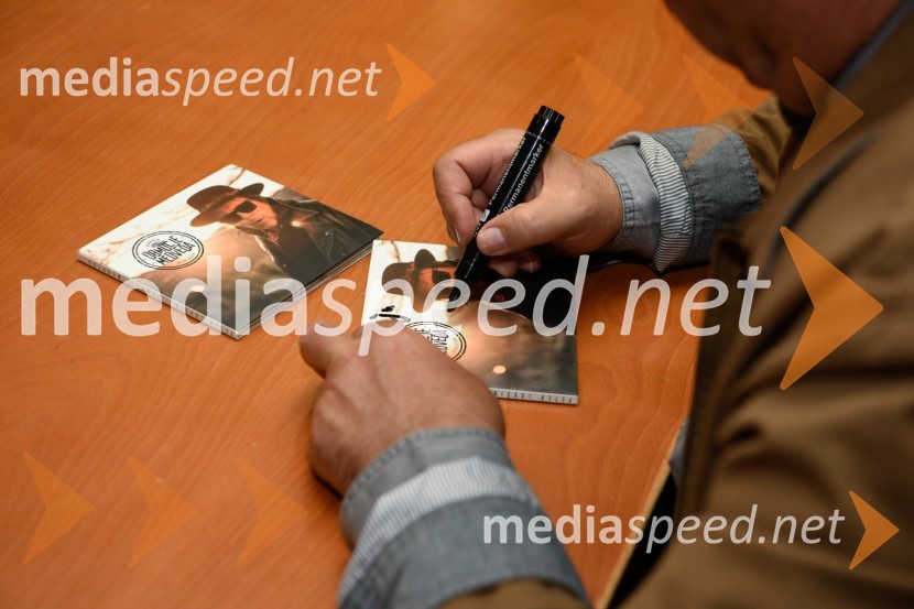 Peter Lovšin, 40 let glasbene karierePeter Lovšin, 40 let glasbene kariere