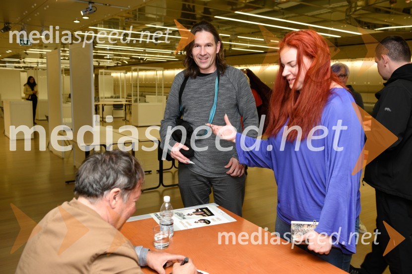  Peter Lovšin - Pero, pevec;  ... ;  ... Peter Lovšin, 40 let glasbene kariere