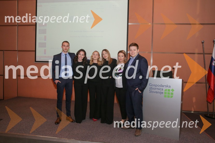  Dino Dudić;  Iva Mandič;  Ela Maleša;  Laura Jurić;  ... ;  Dinko KraljevićCFA Institute Research Challenge 2017, lokalni finale