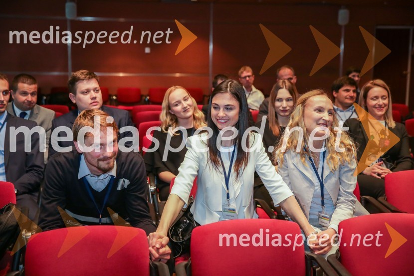  Vito Sterle;  Emilija  Popovska;  Angela BogoevskaCFA Institute Research Challenge 2017, lokalni finale