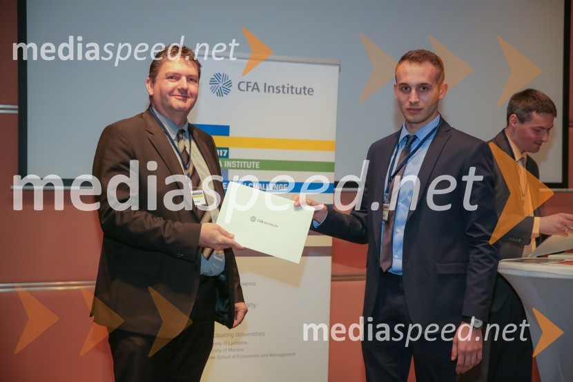  Igor Stebernak, član uprave družbe Petrol d.d., Ljubljana;  Dino DudićCFA Institute Research Challenge 2017, lokalni finale