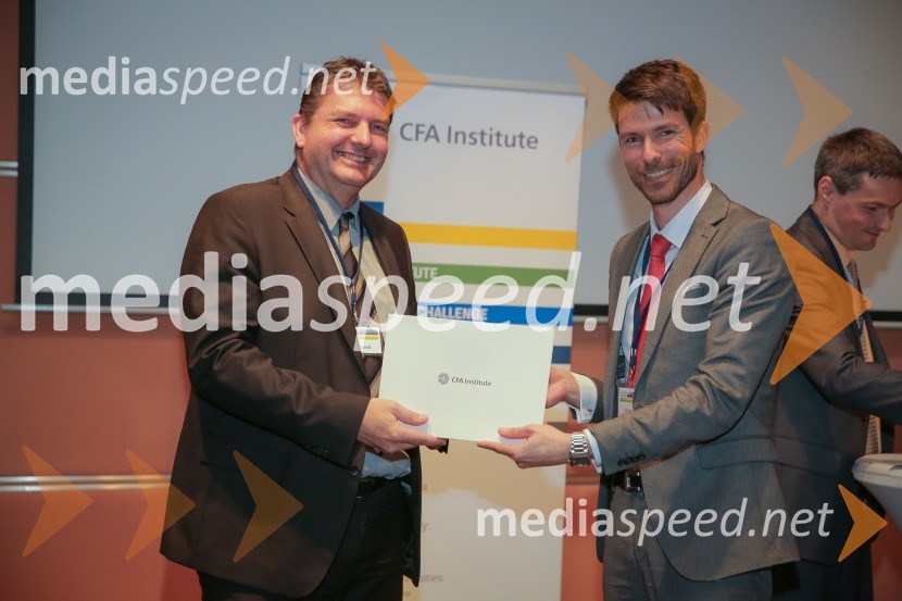  Igor Stebernak, član uprave družbe Petrol d.d., Ljubljana;  Blaž Hribar, CFA, član uprave Pokojninske družbe ACFA Institute Research Challenge 2017, lokalni finale