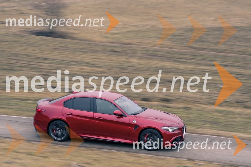 Alfa Romeo Giulia 2.9 V6 Bi-Turbo AUT QuadrifoglioAlfa Romeo Giulia 2.9 V6 Bi-Turbo AUT Quadrifoglio, mediaspeed test