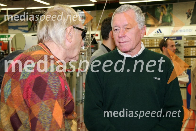 Tone Fornezzi Tof in Tone Vogrinec, direktor alpskega smučarskega skladaSmučarska reprezentanca, tiskovna konferenca