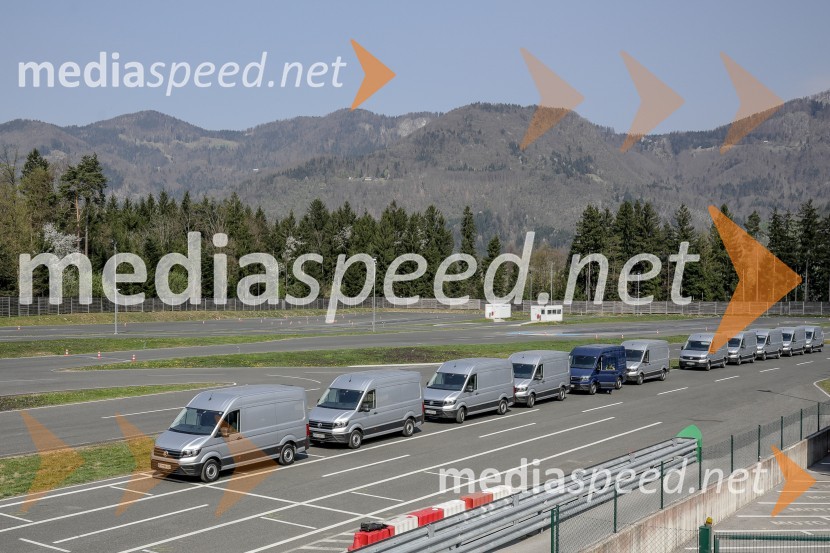 Volkswagen CrafterVolkswagen Crafter, slovenska predstavitev