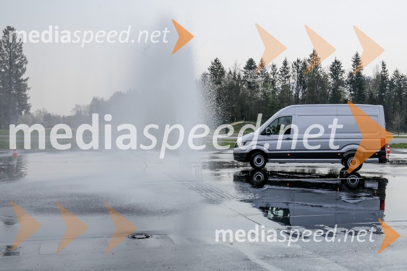 Volkswagen CrafterVolkswagen Crafter, slovenska predstavitev